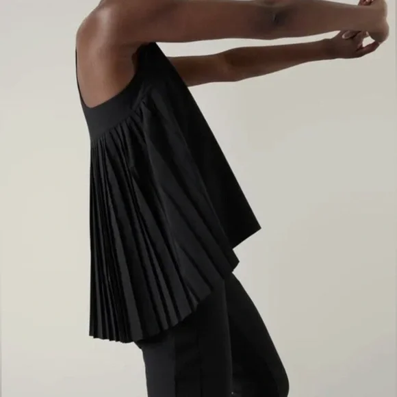ATHLETA Swing Forward Pleated Tank, Black, L - Picture 4 of 12